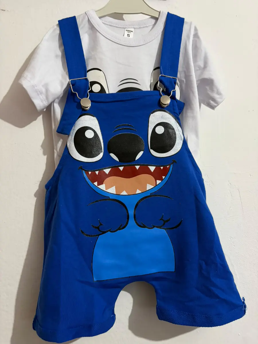 Conjunto infantil remera y jardinero corto estampado